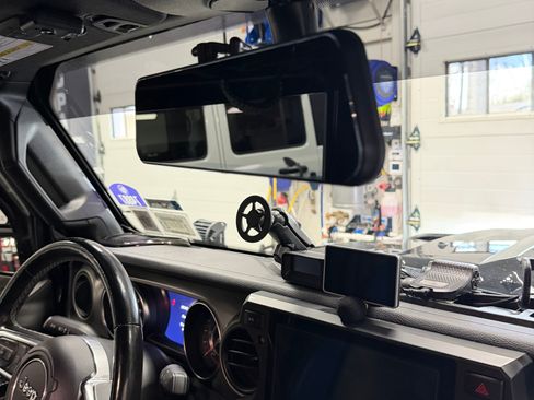 Used 2020 Jeep Gladiator Sport w/ Quick Order Package 24S image 15