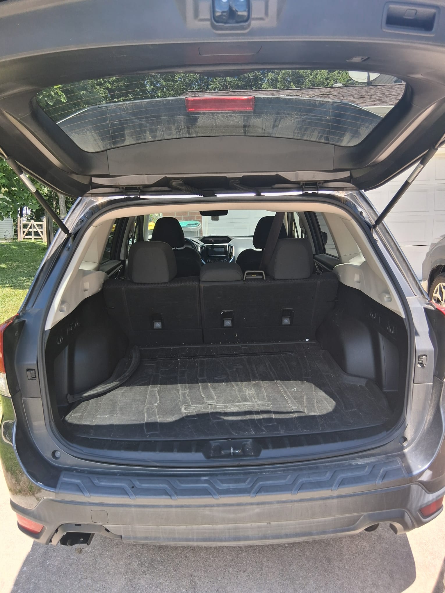 Used 2019 Subaru Forester Premium w/ All-Weather Package AWD/4WD image 9