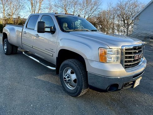 Used 2008 GMC Sierra 3500 SLT w/ Convenience Package image 2