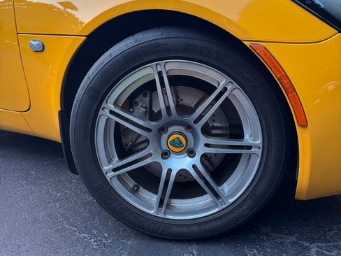 Used 2006 Lotus Elise RWD image 18