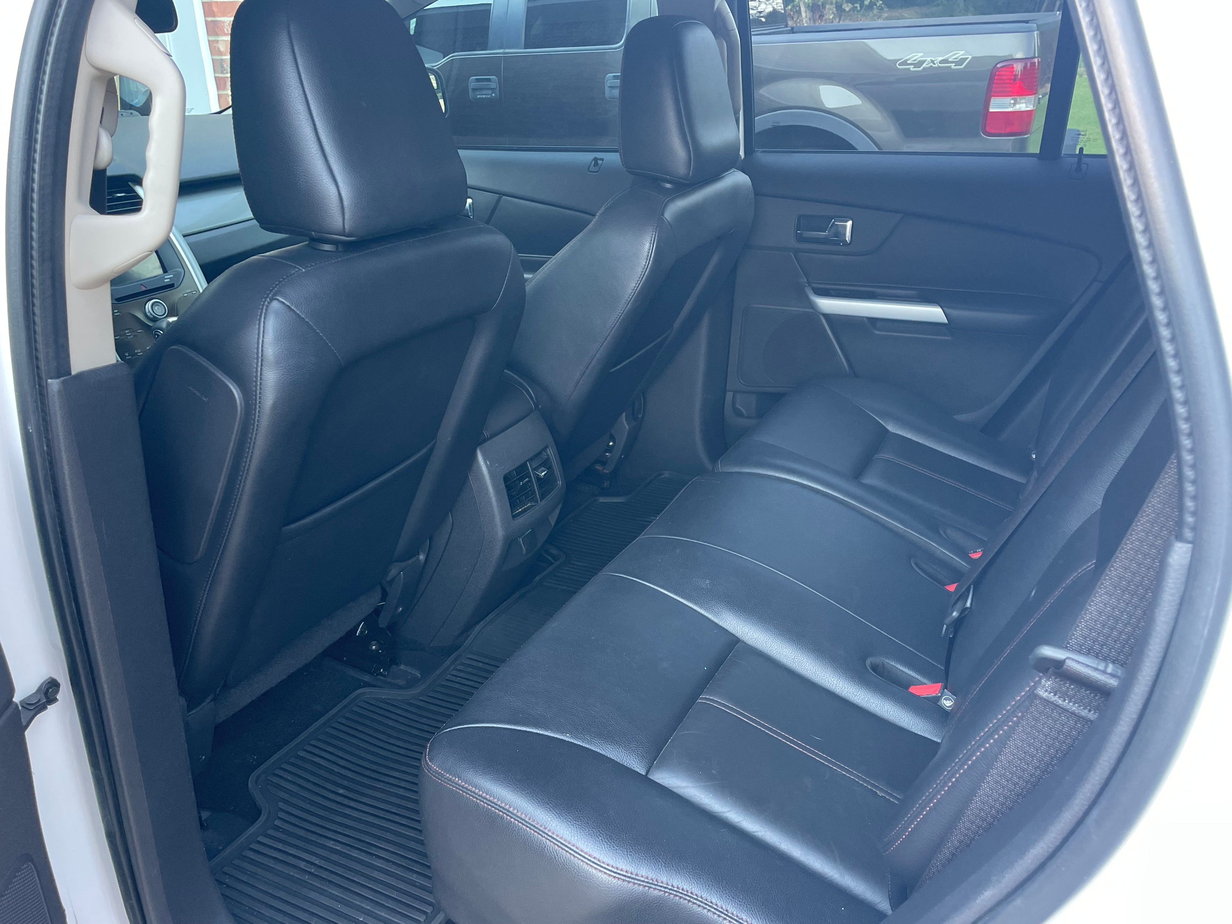 Used 2011 Ford Edge SEL w/ 202A Rapid Spec Order Code FWD image 5