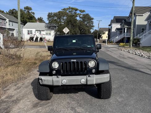 Used 2014 Jeep Wrangler Sport image 8