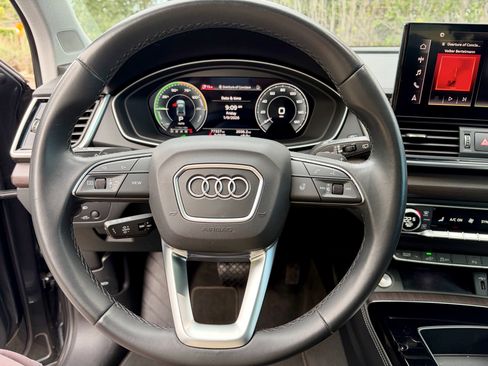 Used 2022 Audi Q5 e Premium Plus w/ Premium Plus Package image 14