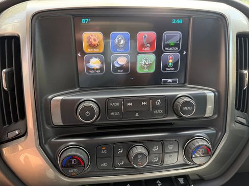 Used 2019 Chevrolet Silverado 2500 LT w/ LT Convenience Package AWD/4WD image 17