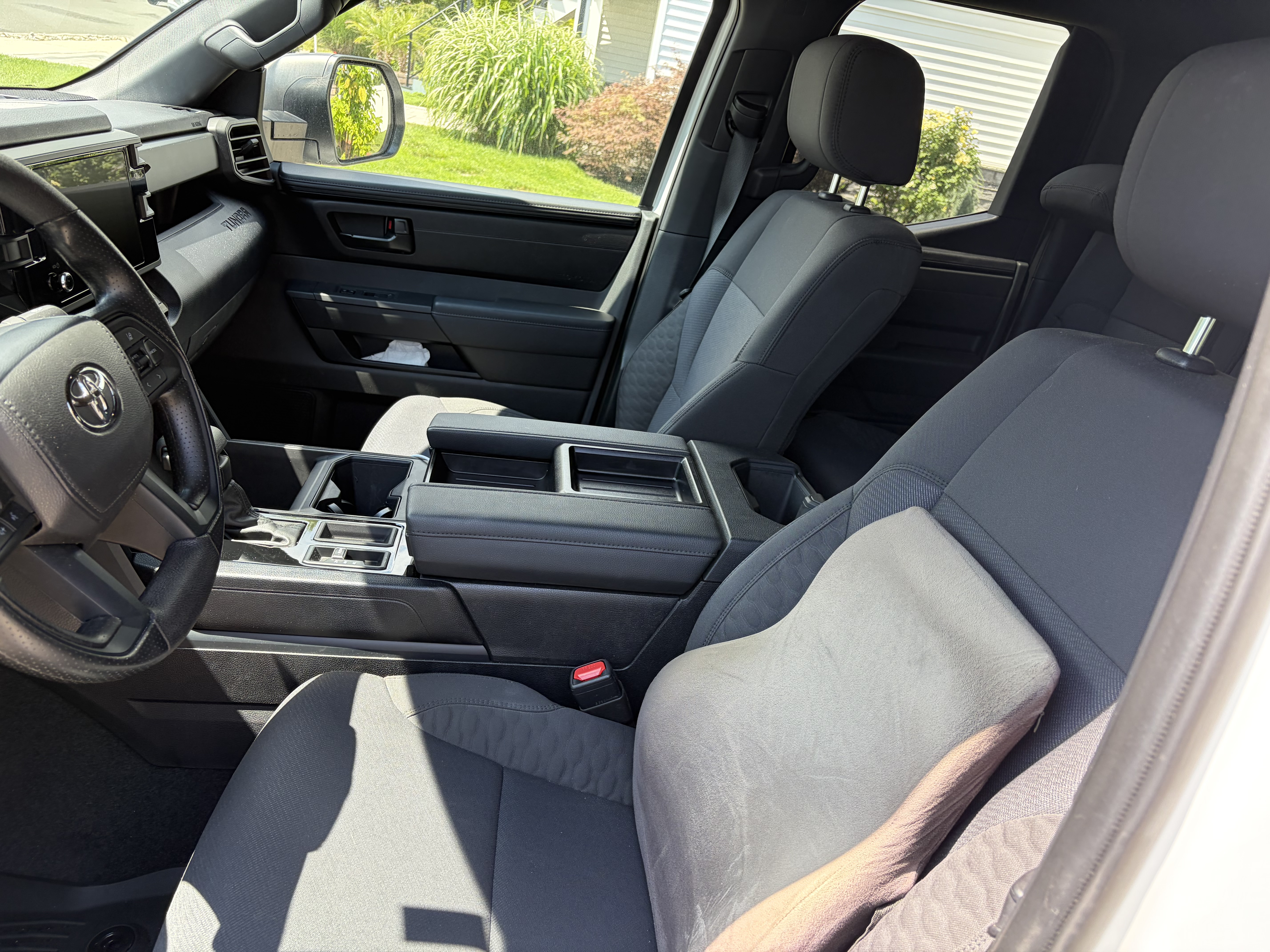 Used 2025 Toyota Tundra SR AWD/4WD image 8