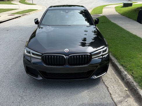 Used 2021 BMW 530i xDrive w/ M Sport Package AWD/4WD image 2