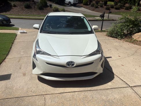 Used 2016 Toyota Prius Two FWD image 5