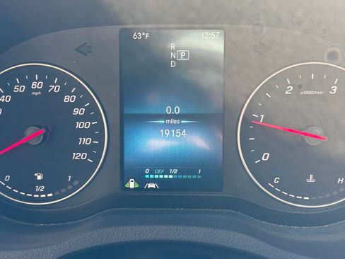 Used 2024 Mercedes-Benz Sprinter 2500 image 24