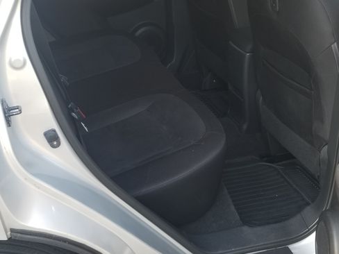 Used 2012 Nissan Rogue S w/ Special Edition Pkg image 5