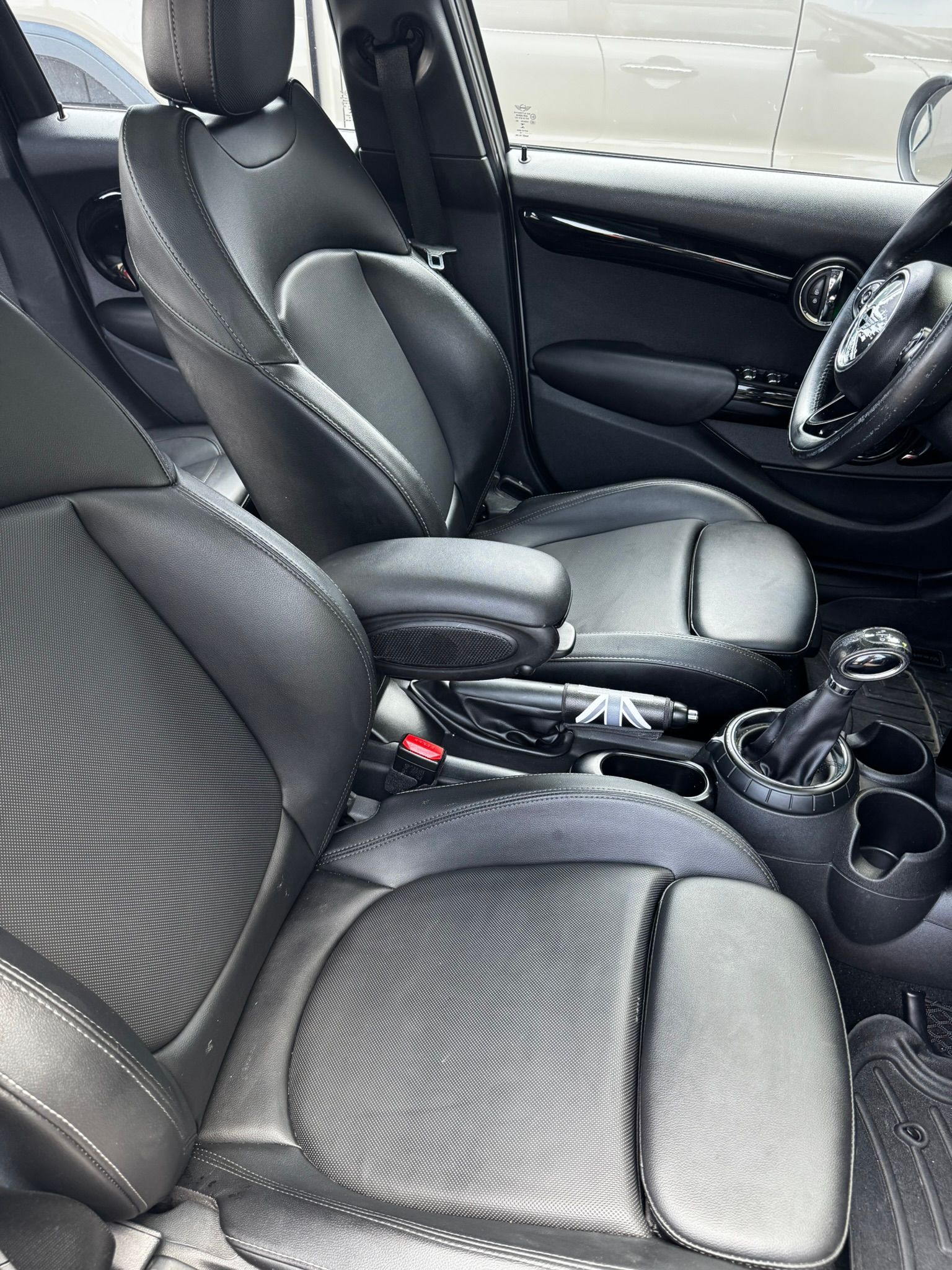 Used 2016 MINI Cooper S FWD image 8