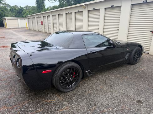 Used 2003 Chevrolet Corvette Z06 w/ Memory Package, 3 Drivers RWD image 4