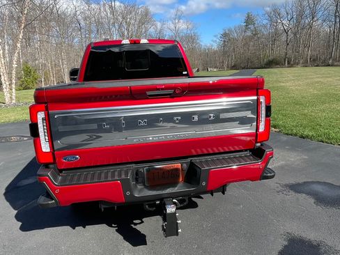 Used 2023 Ford F350 Limited image 12