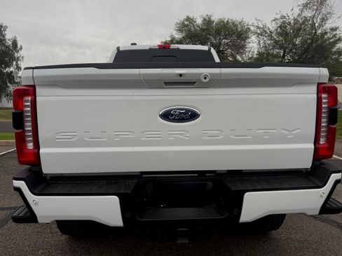 Used 2024 Ford F350 Lariat w/ Lariat Ultimate Package AWD/4WD image 13