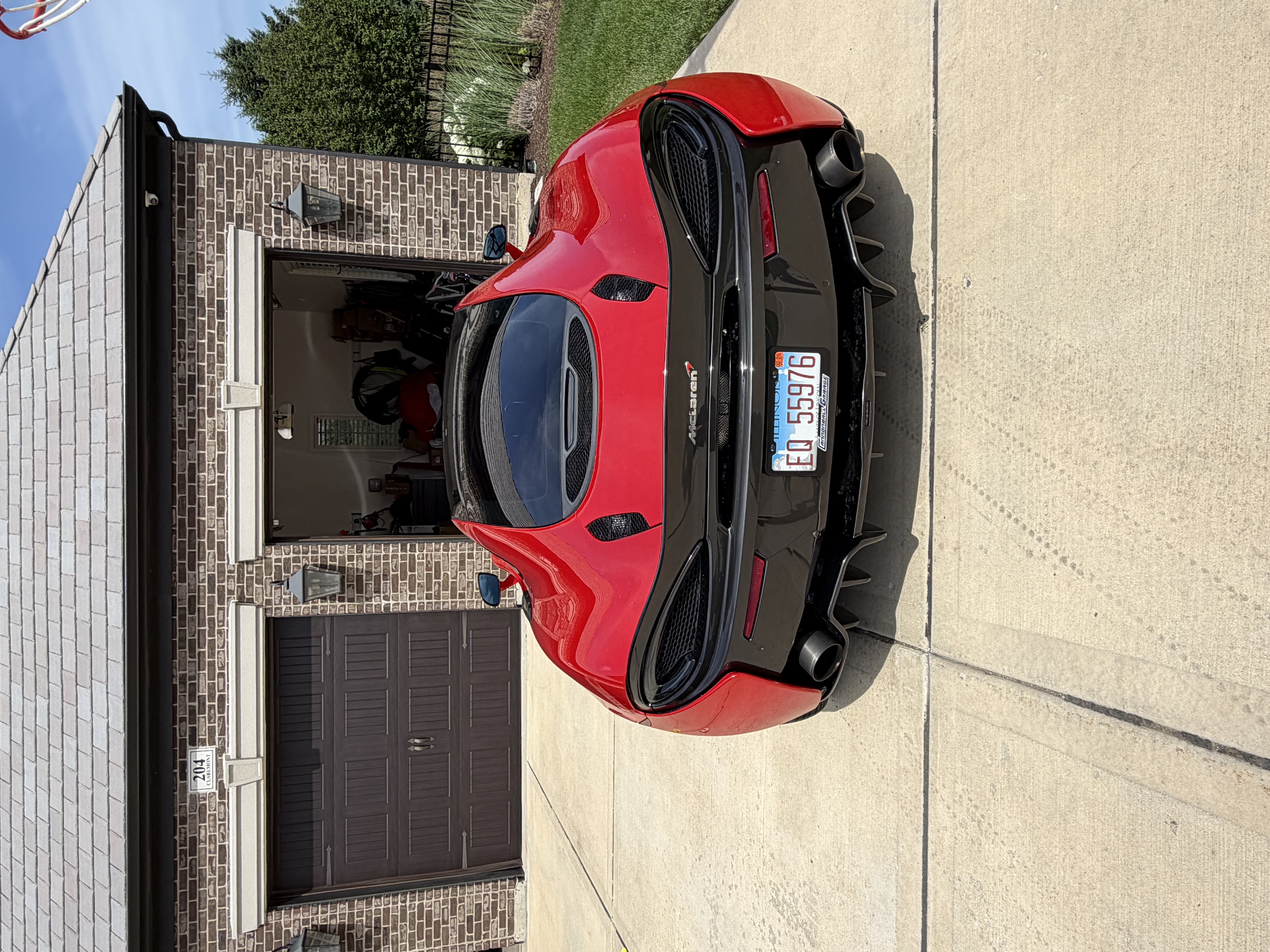 Used 2017 McLaren 570S RWD image 11