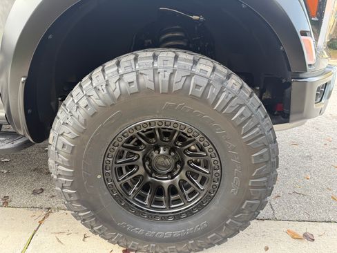 Used 2025 Ford F150 Raptor AWD/4WD image 8