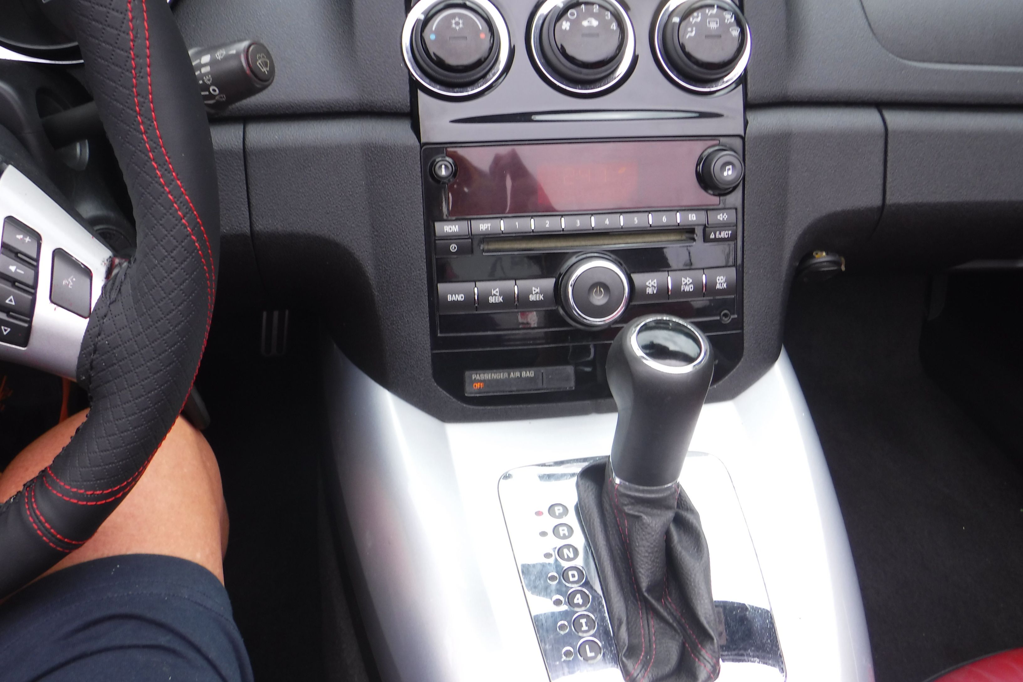 Used 2007 Saturn Sky Red Line RWD image 11
