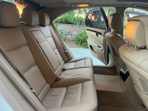 Used 2011 Mercedes-Benz S 550 image 27