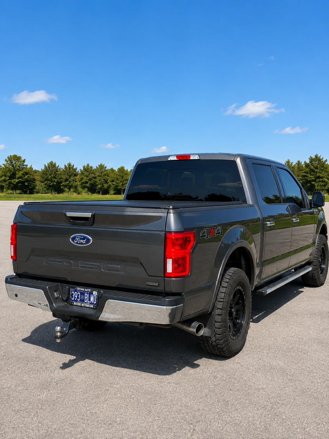 Used 2018 Ford F150 Lariat w/ Equipment Group 502A Luxury AWD/4WD image 4