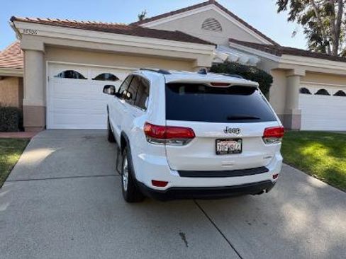 Used 2014 Jeep Grand Cherokee Laredo w/ Quick Order Package 23E image 2