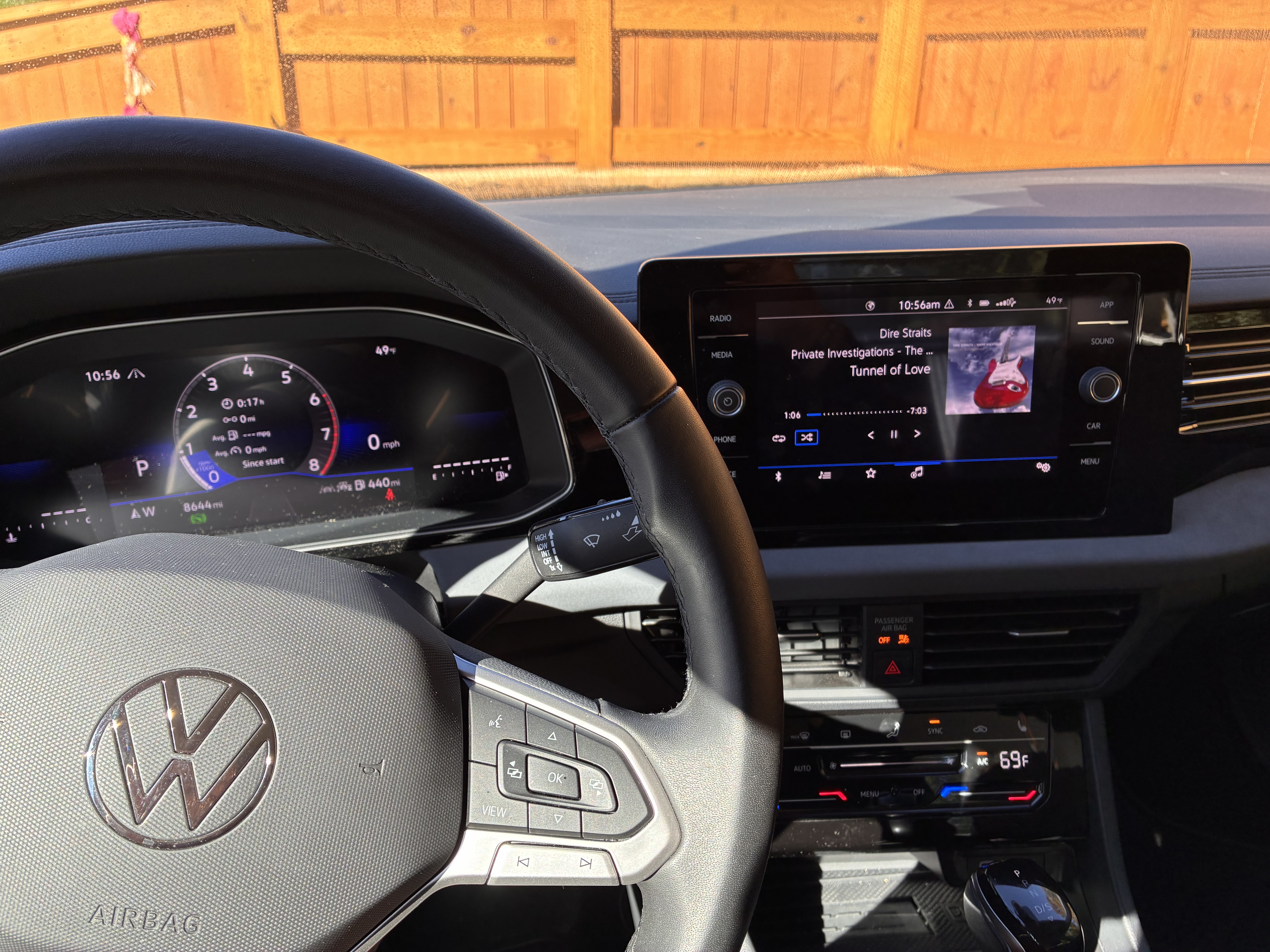 Used 2025 Volkswagen Jetta SE FWD image 25