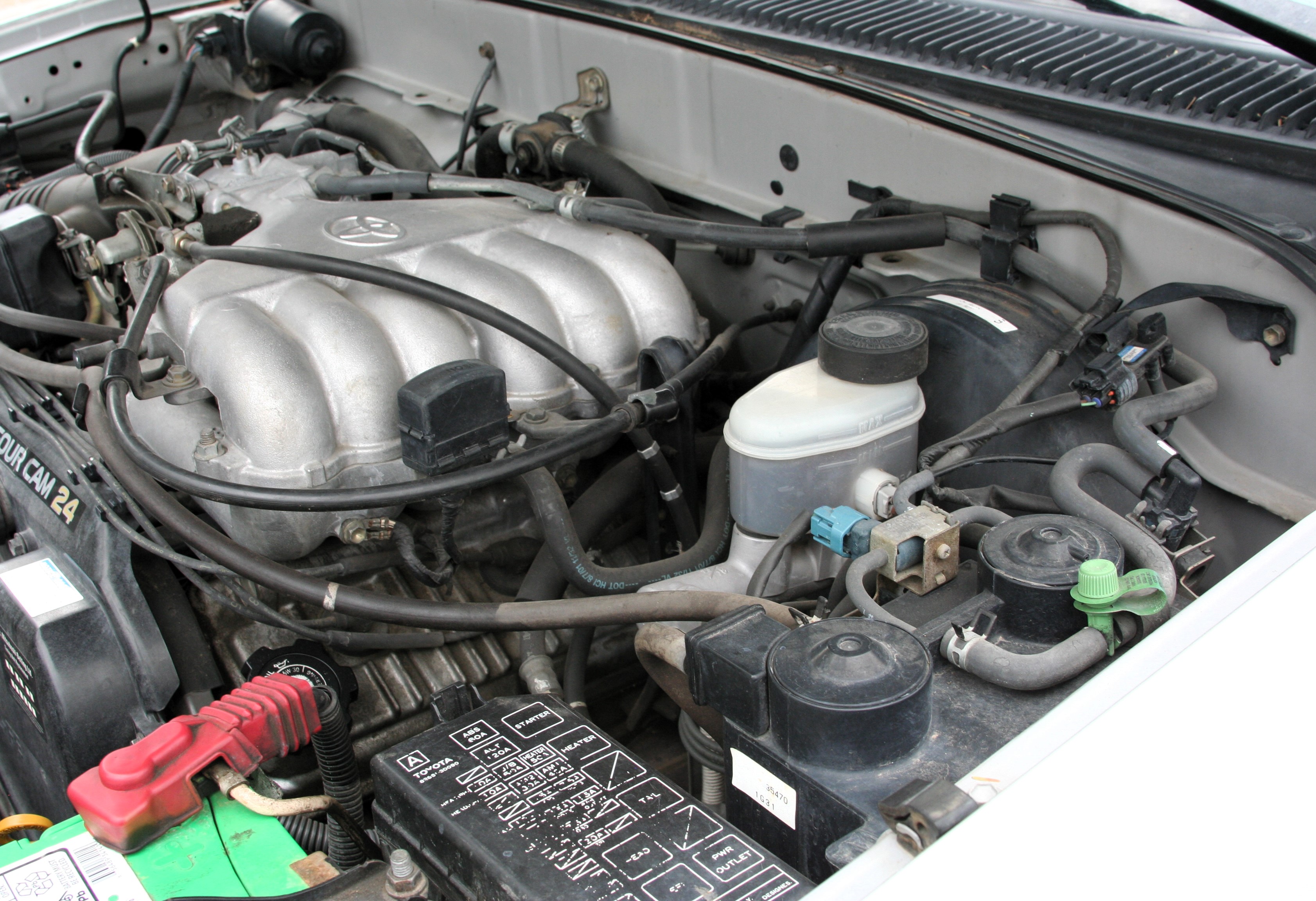 Used 2001 Toyota Tacoma PreRunner RWD image 15