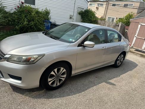Used 2013 Honda Accord LX image 1