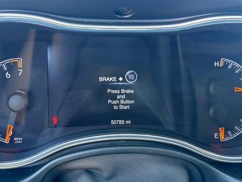 Used 2014 Jeep Grand Cherokee Laredo image 8