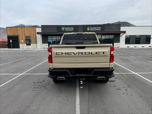 Used 2022 Chevrolet Silverado 1500 LT Trail Boss w/ Convenience Package II image 4