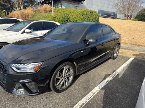 Used 2025 Audi A4 2.0T Premium Plus image 2