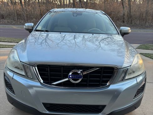 Used 2011 Volvo XC60 T6 image 6