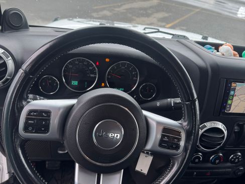 Used 2012 Jeep Wrangler Sport image 8