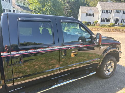 Used 2004 Ford F250 Harley-Davidson AWD/4WD image 13