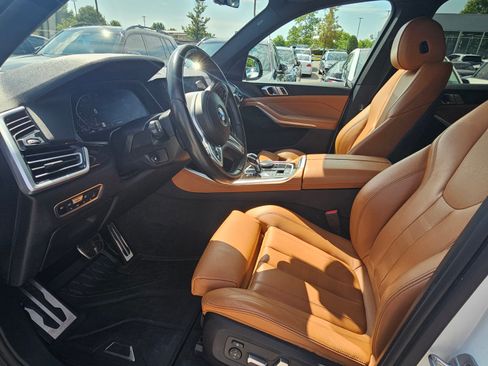 Used 2019 BMW X5 xDrive40i w/ M Sport Package AWD/4WD image 2