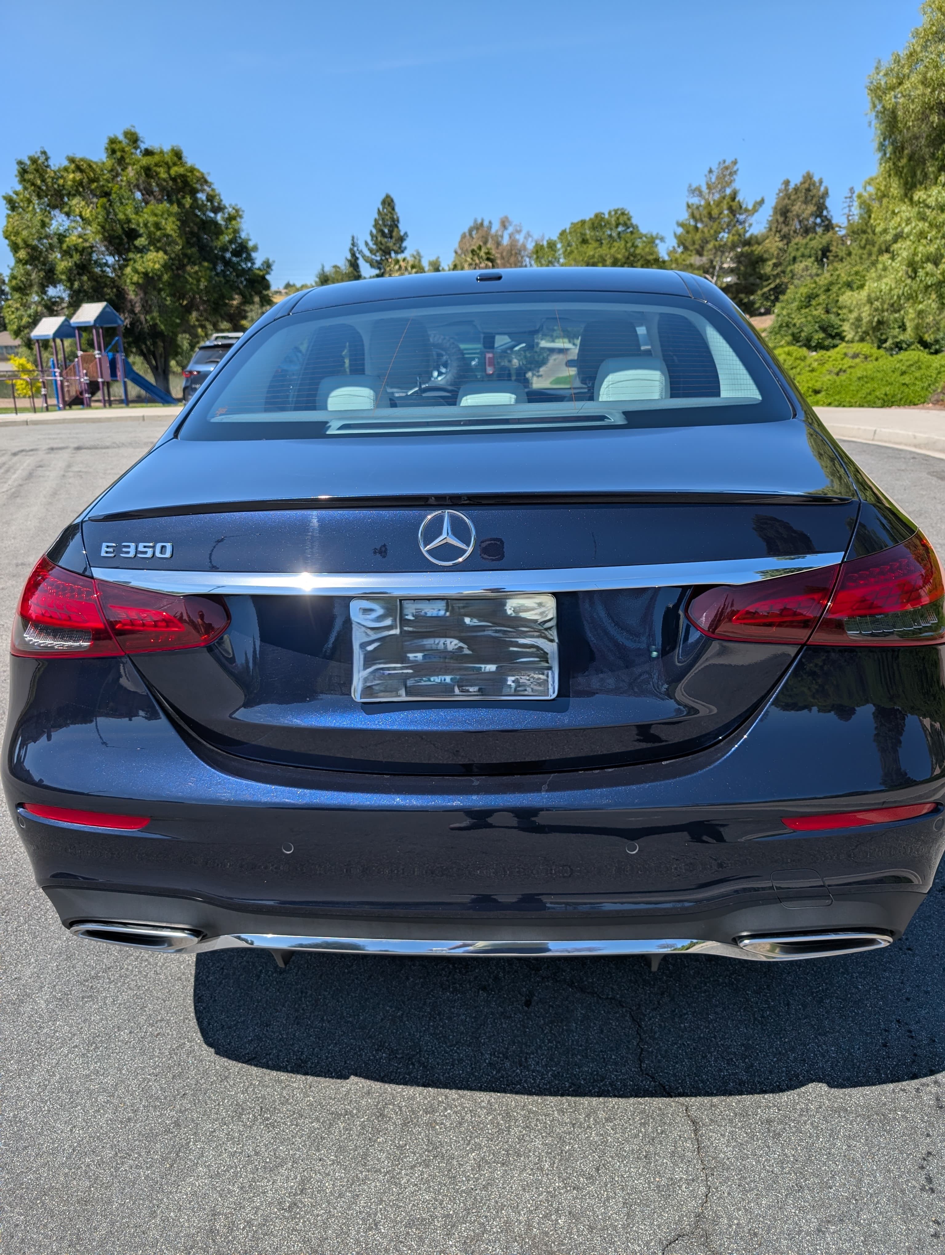 Used 2022 Mercedes-Benz E 350 Sedan image 4