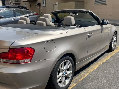 Used 2008 BMW 128i Convertible RWD image 2
