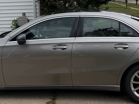 Used 2019 Mercedes-Benz A 220 4MATIC image 4
