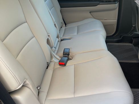 Used 2017 Honda Pilot EX-L image 9