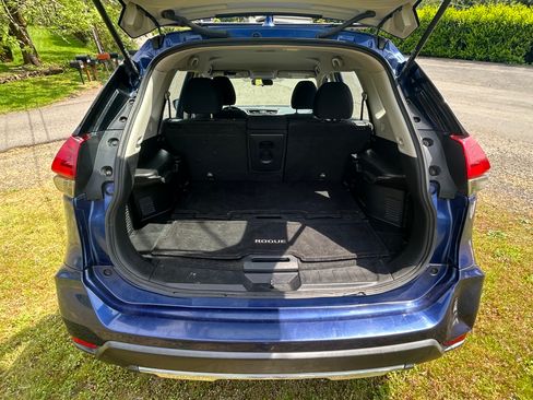 Used 2017 Nissan Rogue S AWD/4WD image 10