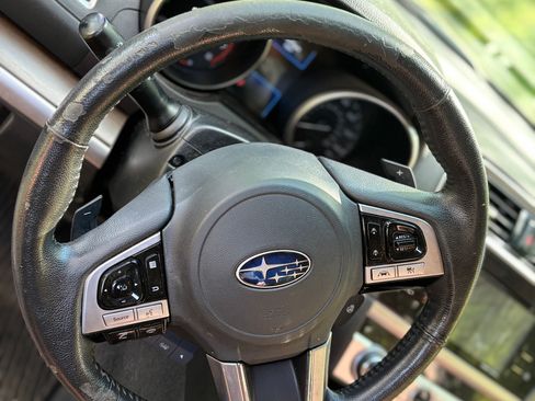 Used 2017 Subaru Outback 2.5i Touring AWD/4WD image 14