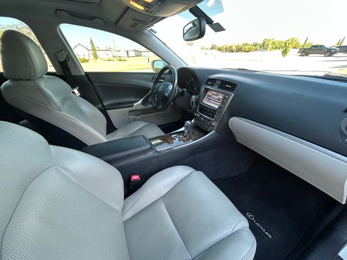 Used 2012 Lexus IS 250 w/ Premium Pkg Value Edition RWD image 10