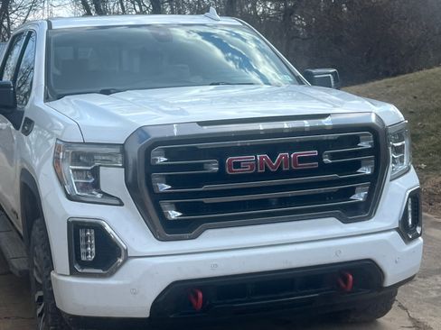 Used 2020 GMC Sierra 1500 AT4 w/ AT4 Premium Package image 1