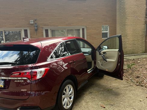 Used 2018 Acura RDX AWD image 4