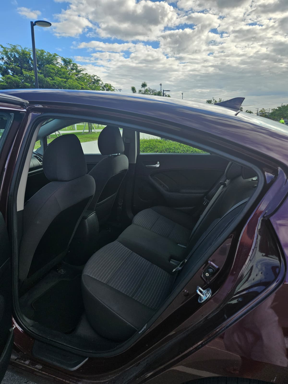 Used 2017 Kia Forte LX w/ LX Popular Package FWD image 10