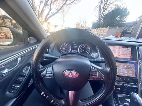 Used 2017 INFINITI Q50 3.0t Premium w/ 3.0T Premium Plus Package image 4