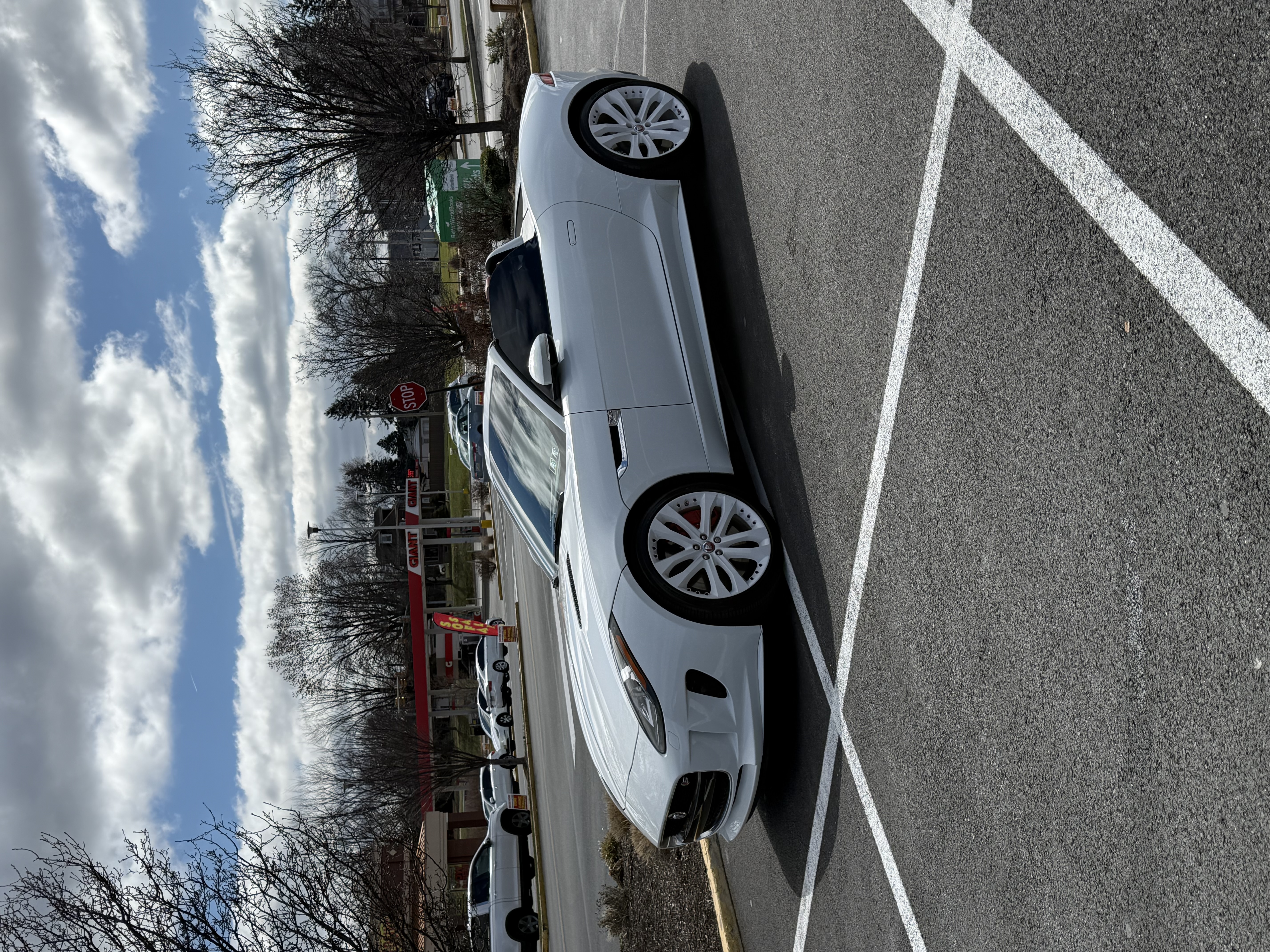 Used 2015 Jaguar F-TYPE S RWD image 4