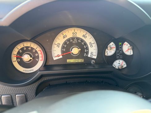 Used 2007 Toyota FJ Cruiser 2WD image 10