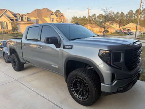 Used 2025 GMC Sierra 1500 Elevation w/ Preferred Package AWD/4WD image 10