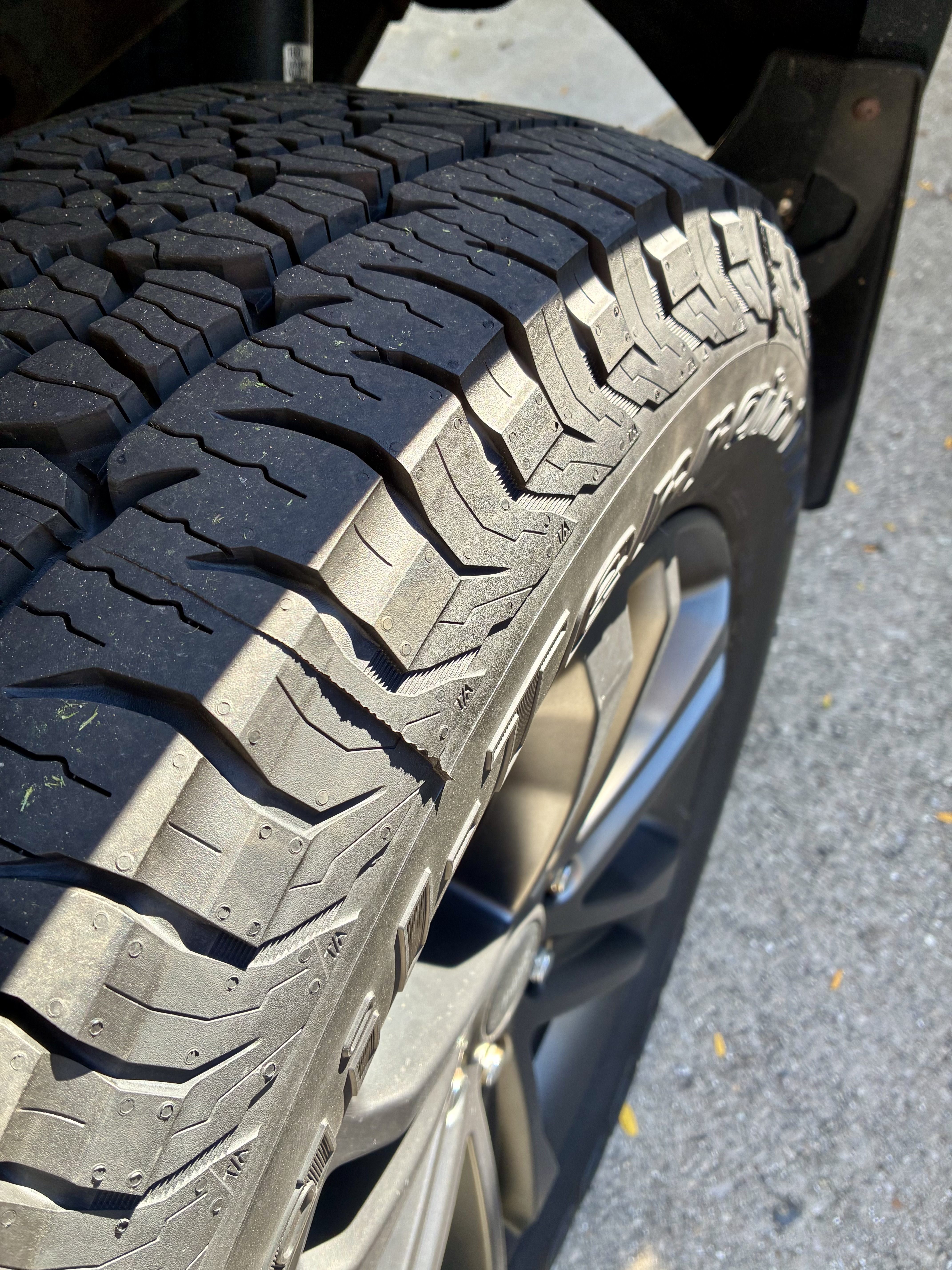 Used 2016 Ford F150 Lariat w/ Equipment Group 501A Mid AWD/4WD image 15