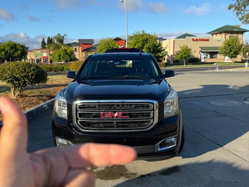 Used 2019 GMC Yukon XL SLT RWD image 14