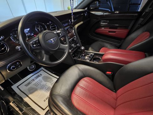 Used 2012 Bentley Mulsanne RWD image 9